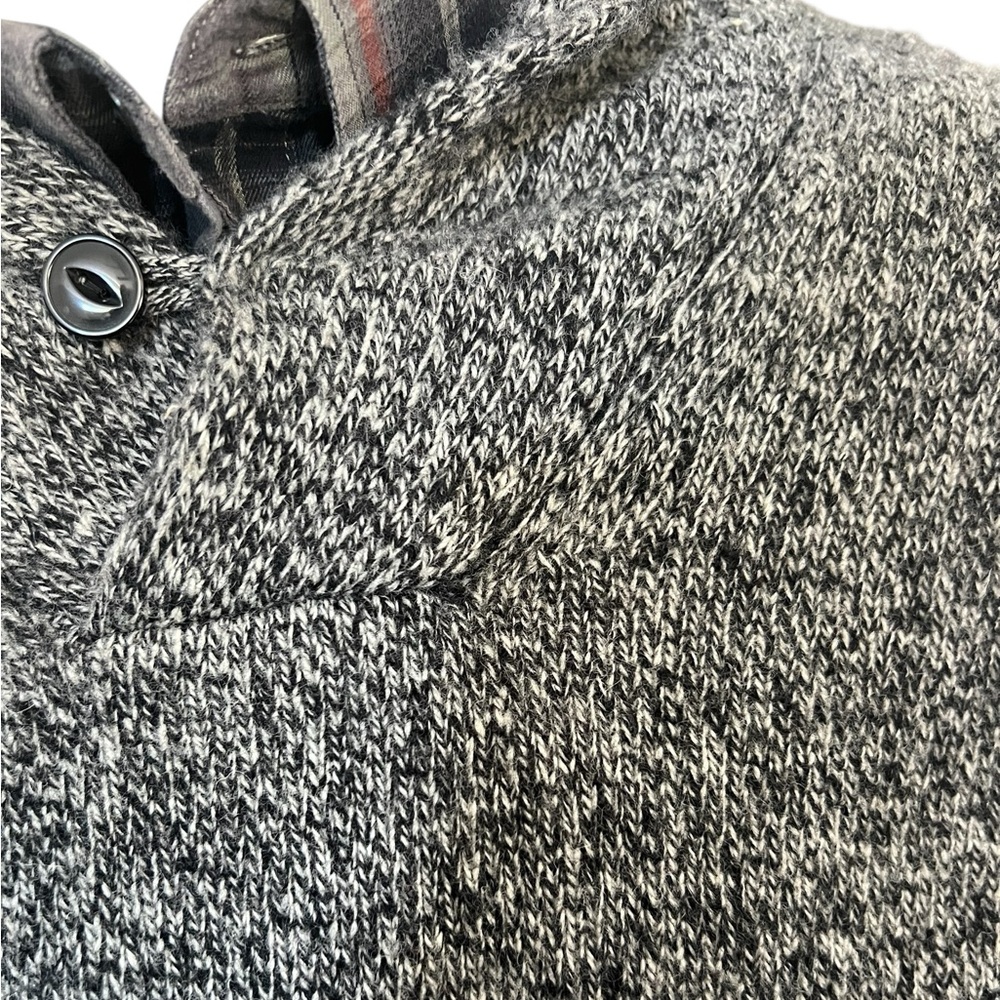 Penfield Black and Gray wool Knit sweater with front button and collar sz medium - Picture 3 of 6